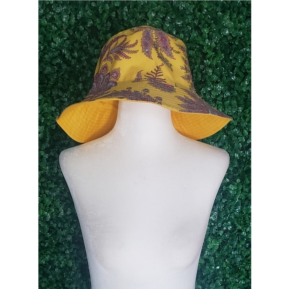 4. J.Crew Reversible bucket hat in Ratti® golden paisley - Picture 4 of 6